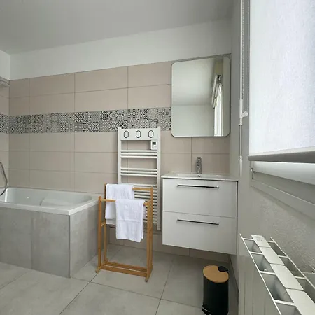 Le Mittel - Calme, 2 Chambres, Terrasse Appartement